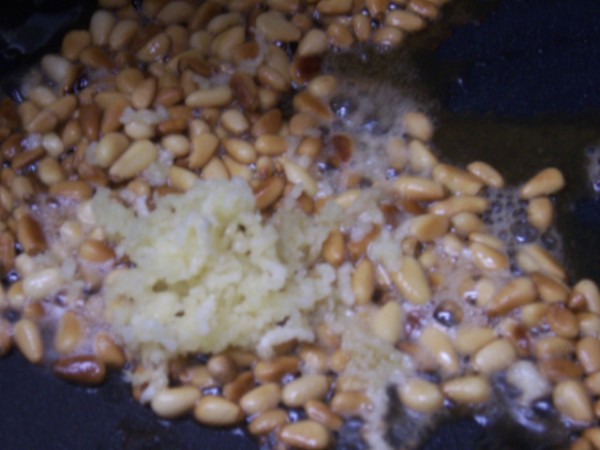 Spinach with raisins Nancy Walker Healthy Eating